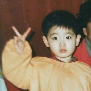 绿泡泡吃瓜,揭秘娱乐圈幕后故事  第2张